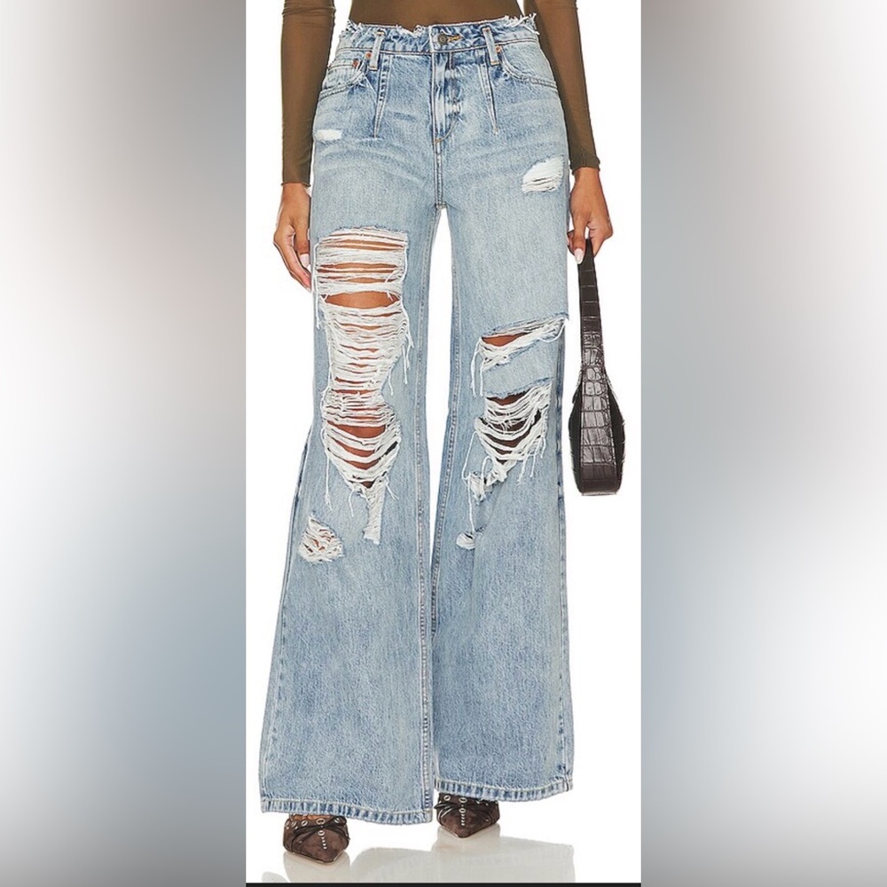 NWT. SER.O.YA Fiona low rise wide leg Jean.